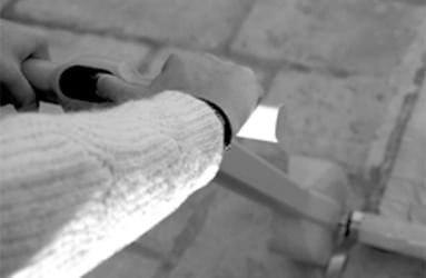Appuyer sur le bouton présent sur le guidon du produit