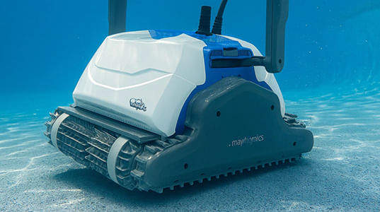 Le robot Dolphin XT4 en action